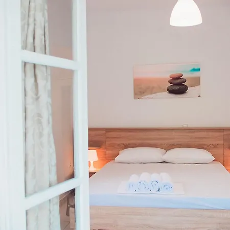 Nerina Mini-hôtel 2*