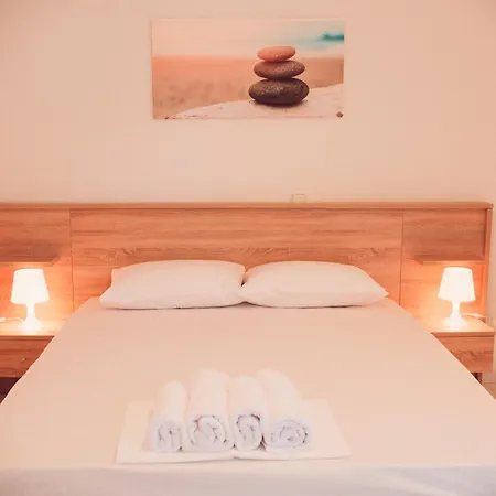 Nerina Estalagem Áyios Nikítas